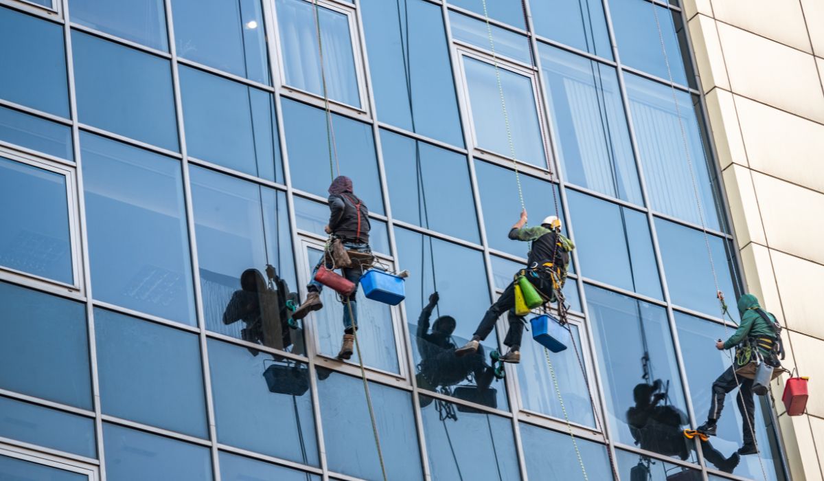 Limpeza e Lavagem de Fachadas